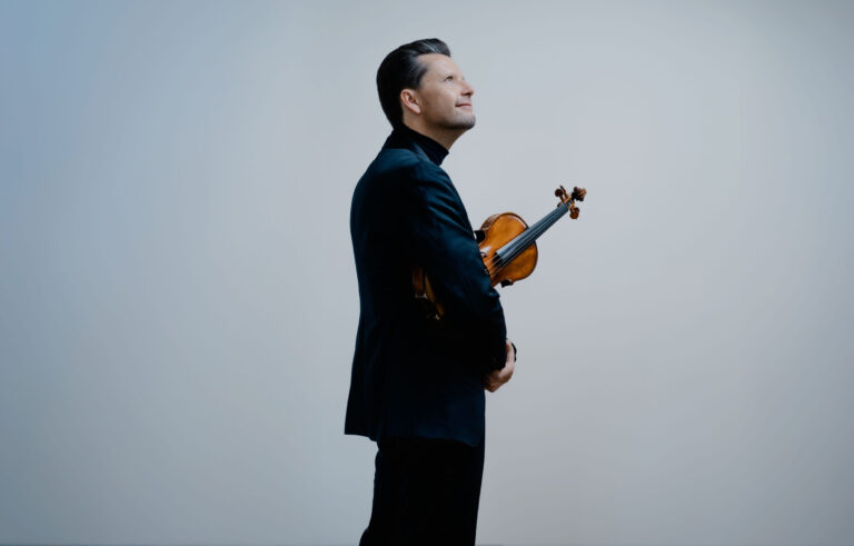 Julian Rachlin, Conductor/ViolinPhoto: Marco Borggreve