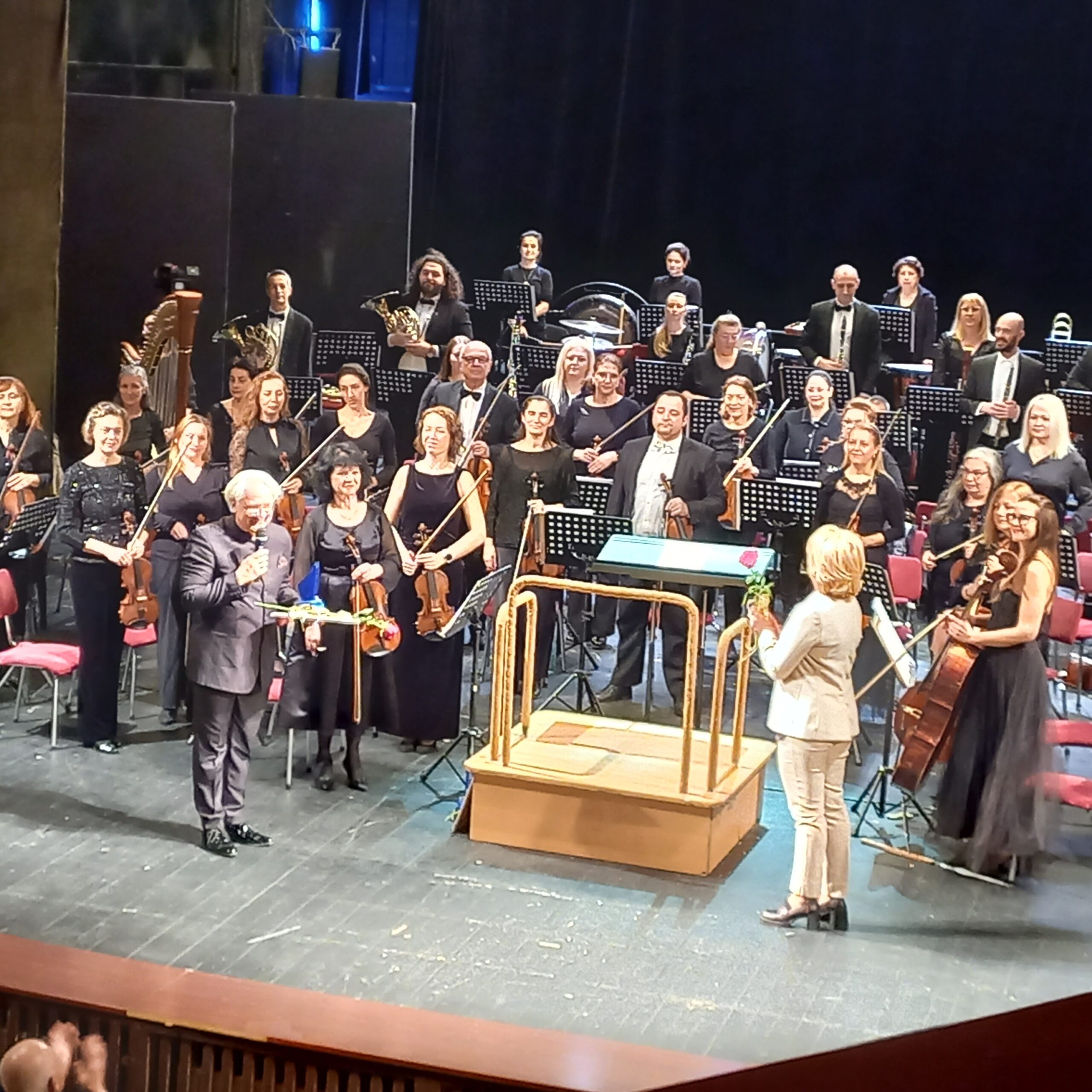 Аплодисменти за Варненския симф оркестър_191048